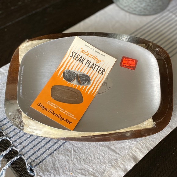 Vintage Sizzling Steak / Fajita Platter In Original Packaging- Walnut/Aluminum - Picture 2 of 12